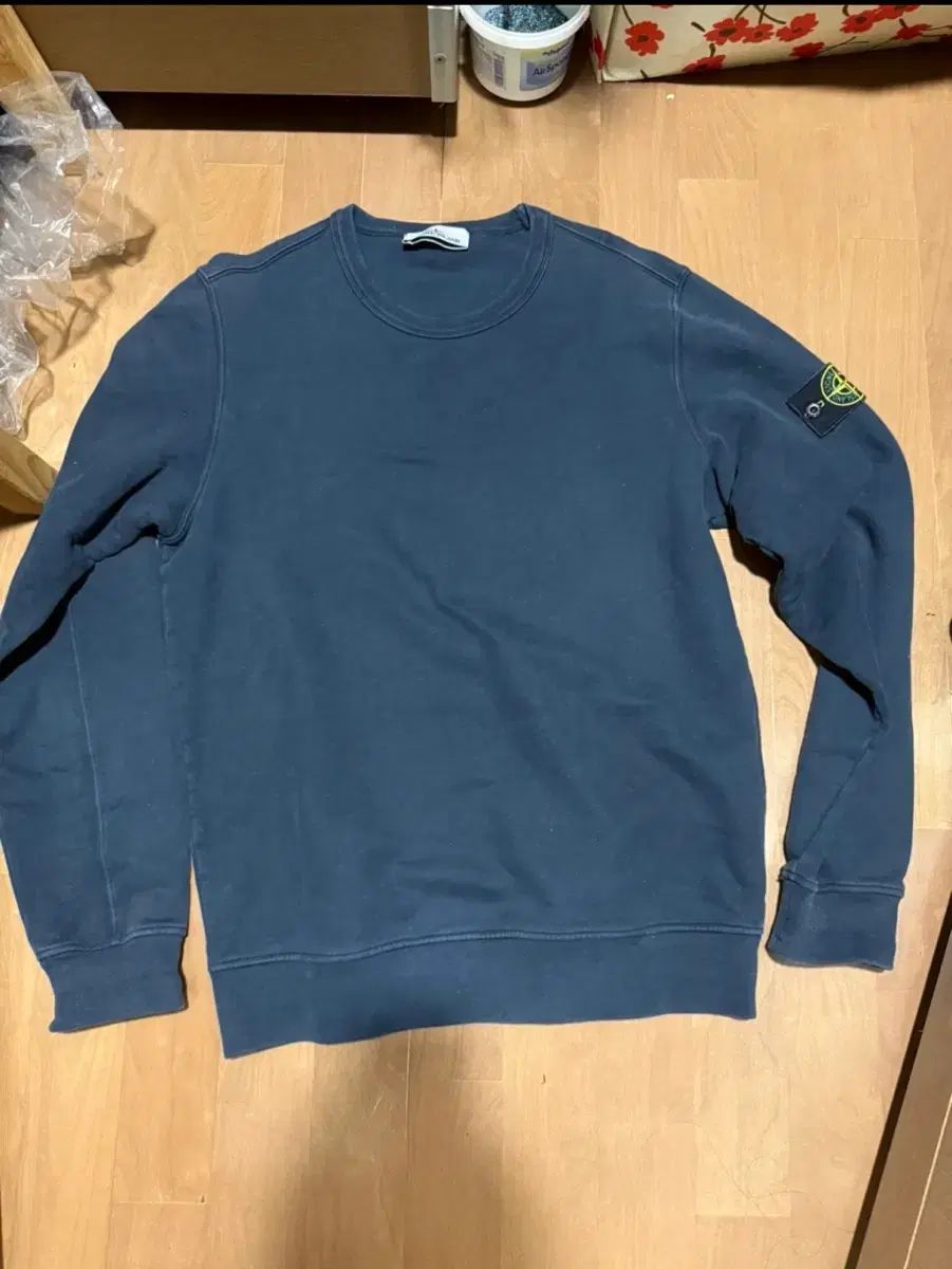 STONE ISLAND ストーンアイランド スウェット ネイビー