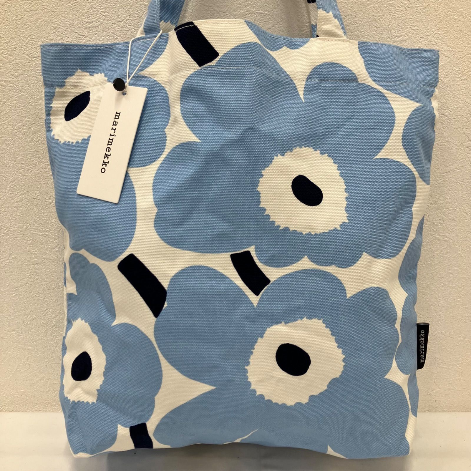 4661　【美品】　marimekko　マリメッコ　タグ付き　トートバッグ　NOTKO PIENI UNIKKO　ピエニウニッコ　花柄　ウニッコ　水色　ライトブルー　レディース　キャンバス　大きめ　大容量　定価12,000円