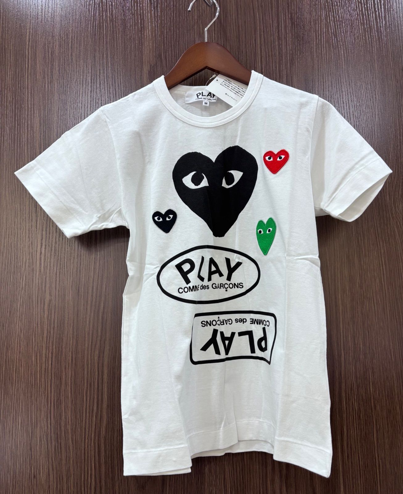 希少デザイン　コムデギャルソン 3色刺繍ハート デカロゴ Tシャツ　S 白 希少デザイン コムデギャルソン 3色刺繍ハート デカロゴ Tシャツ白M