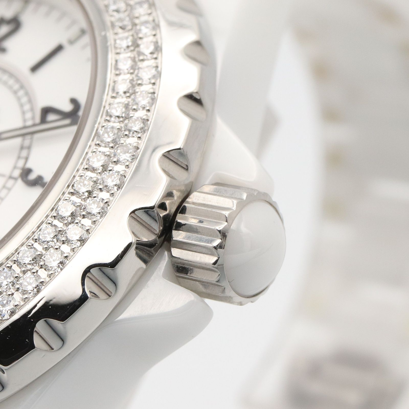 シャネル CHANEL 腕時計 J12 ダイヤベゼル H0967 ホワイト セラミック