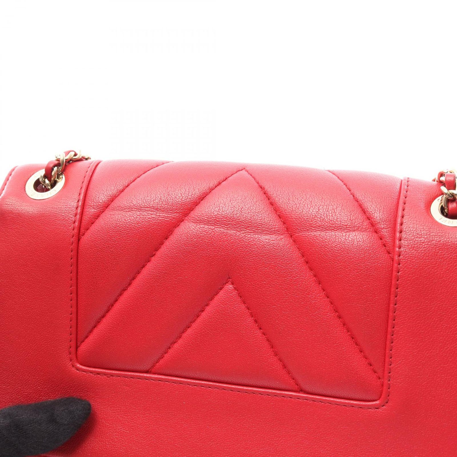 シャネル CHANEL ショルダーバッグ シェブロン Vステッチ レッド