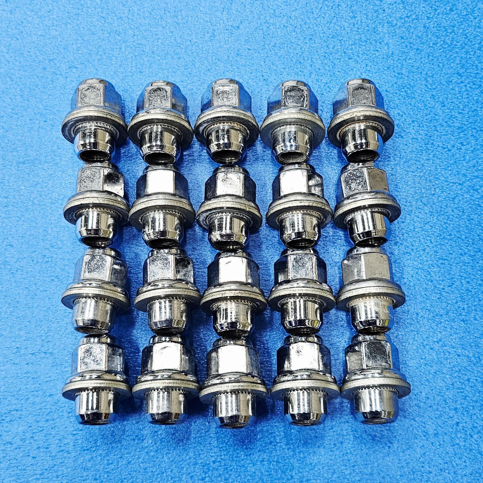 トヨタ純正アルミホイール用ナット 平座 12x1.5 20個 - メルカリ