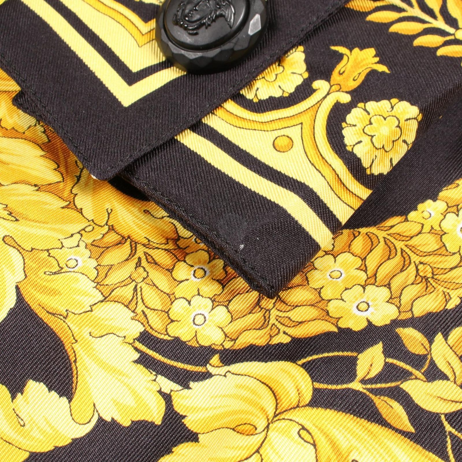 【美品】VERSACE ブラウス ヴェルサーチ VERSACE 総柄 長袖 シルク ブラウス レディース Used A