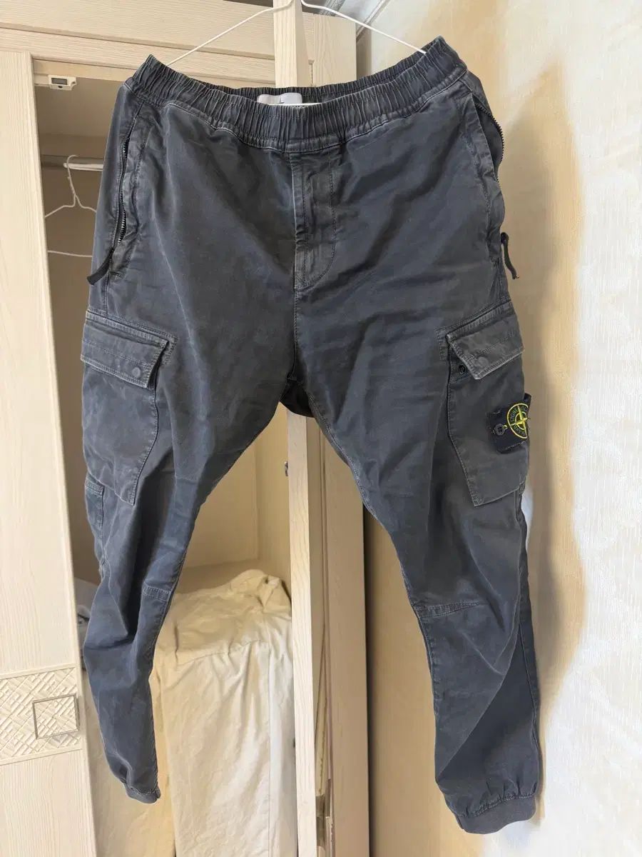 (L) ストーンアイランド カーゴ ジョガー パンツ