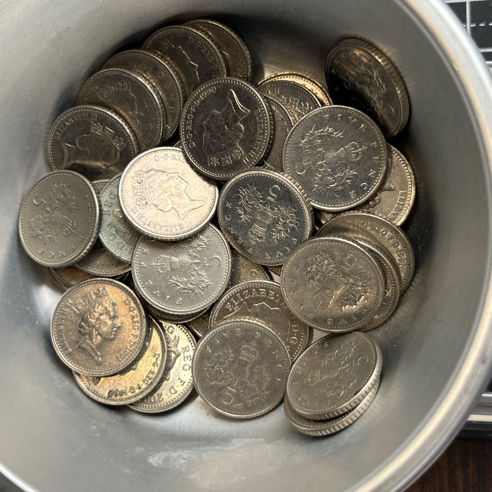 古銭】イギリス 5ペンス硬貨 約113gまとめ売り 王冠アザミ紋章デザイン