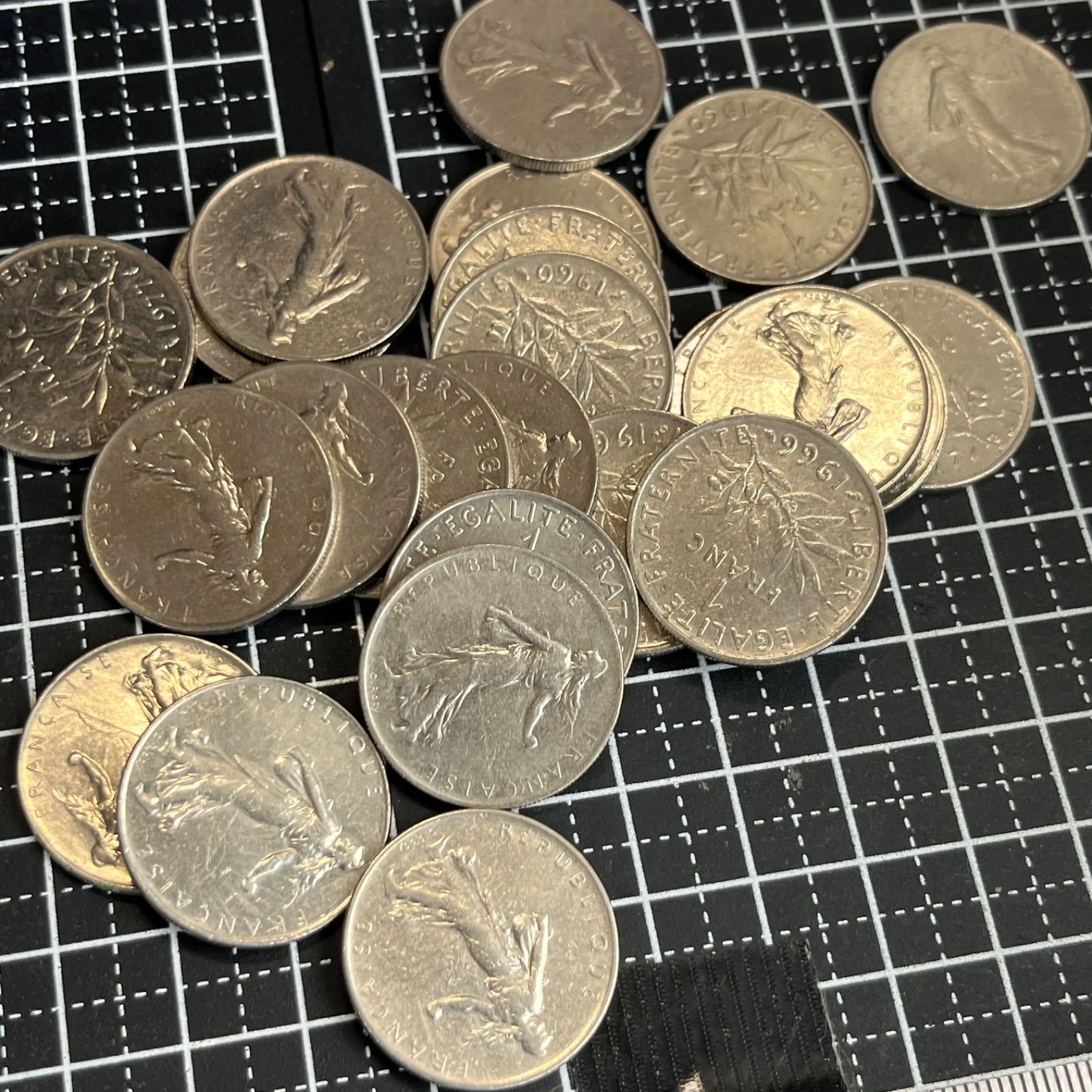古銭】フランス 1/2フラン硬貨 約149gまとめ売り 種をまく女性 ラ