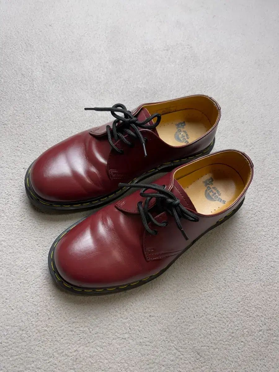39 DR. MARTENS ドクターマーチン 1461 3ホール スムース 250-255