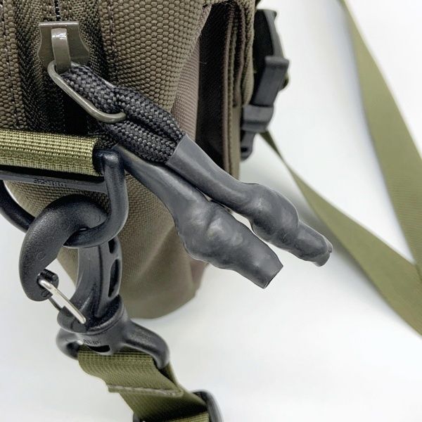 WTAPS サコッシュ オリーブドラブ 　SLING ダブルタップス WTAPS ダブルタップス ショルダーポーチ レコナサンスポーチ カバン