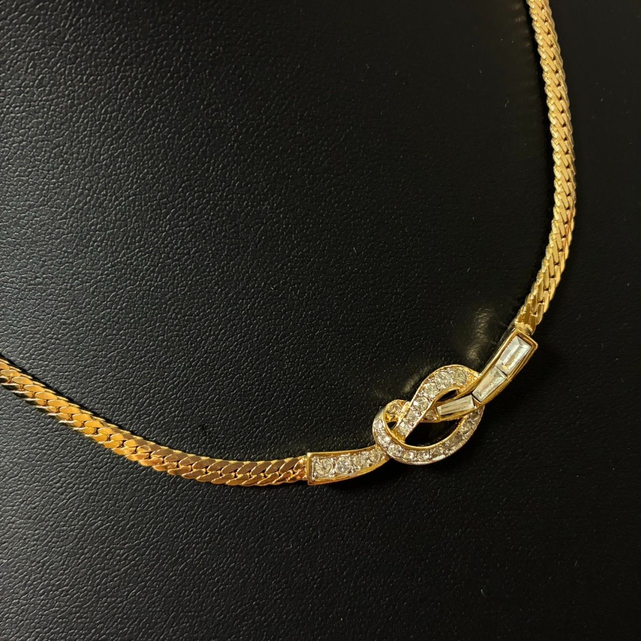 美品】◇ニナリッチ◇ ネックレス / ゴールド / ラインストーン/リボン 
