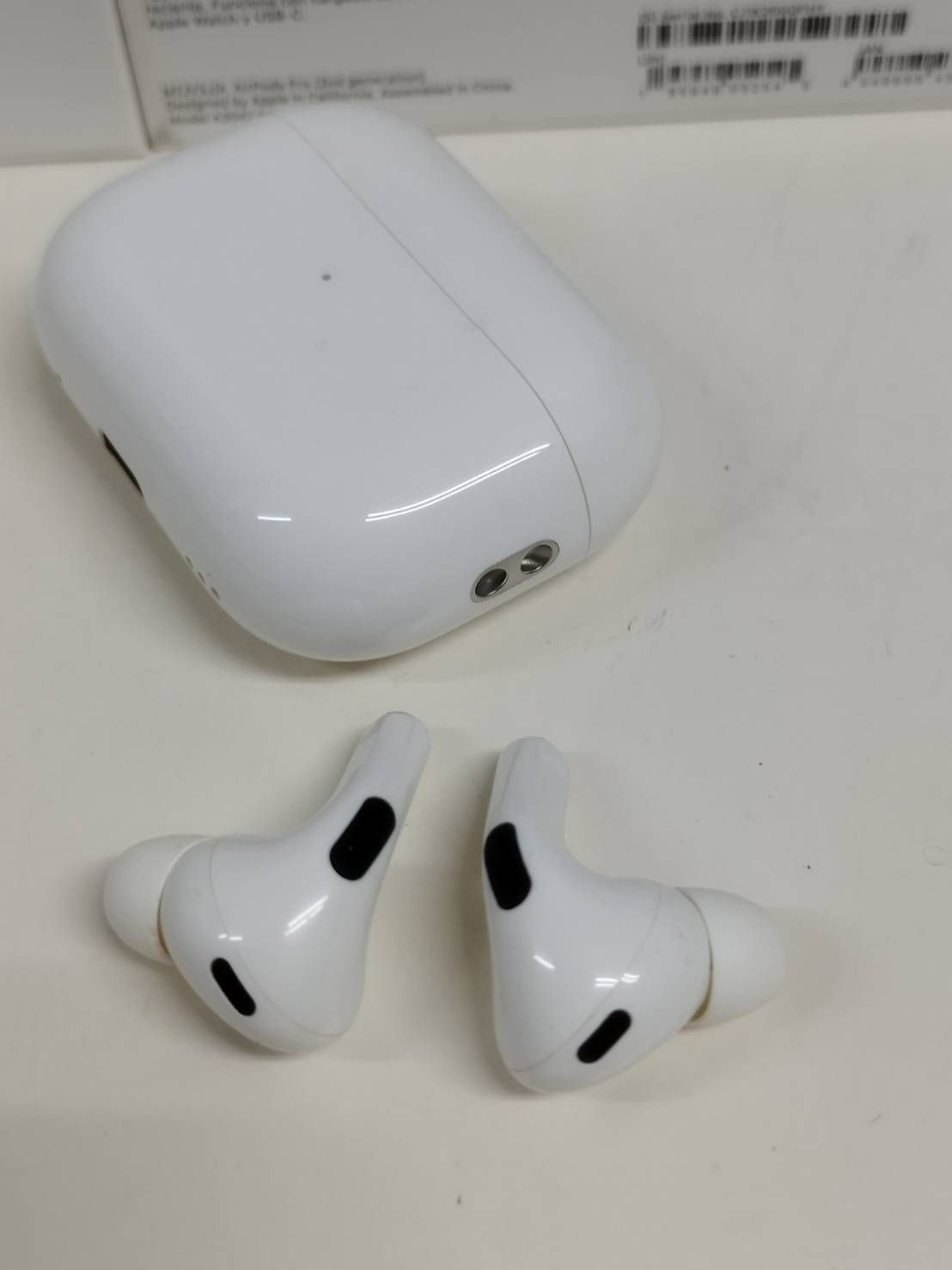 正規品】Apple AirPods Pro 第2世代/A2968,A2699,A2698/ワイヤレス 
