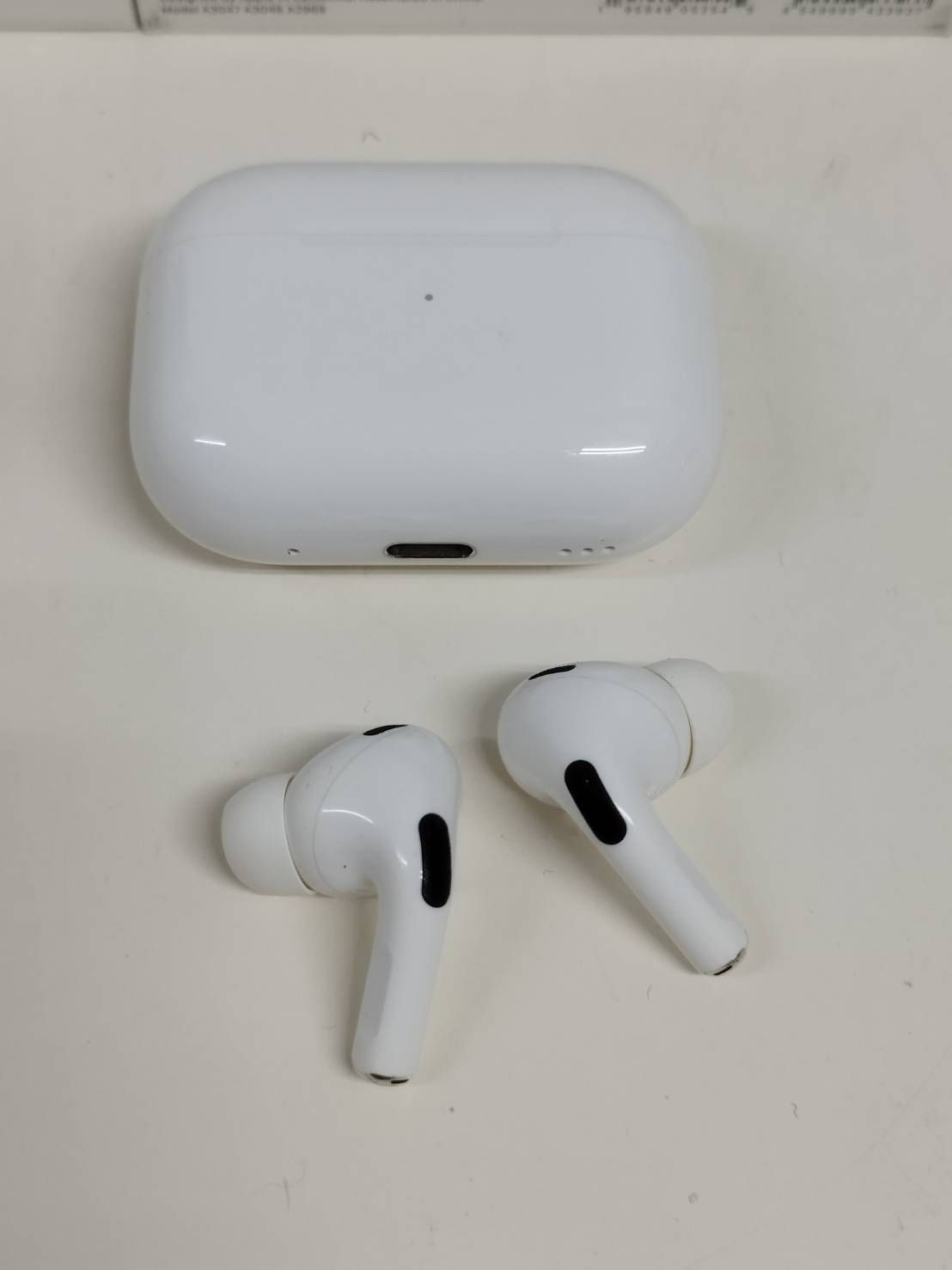 正規品】Apple AirPods Pro 第2世代/A2968,A2699,A2698/ワイヤレス 