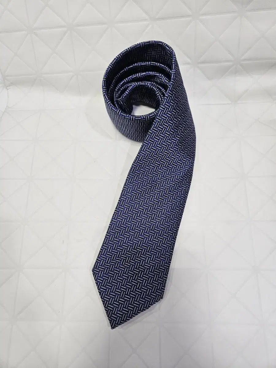 ブリオーニ ネクタイ 10,302円