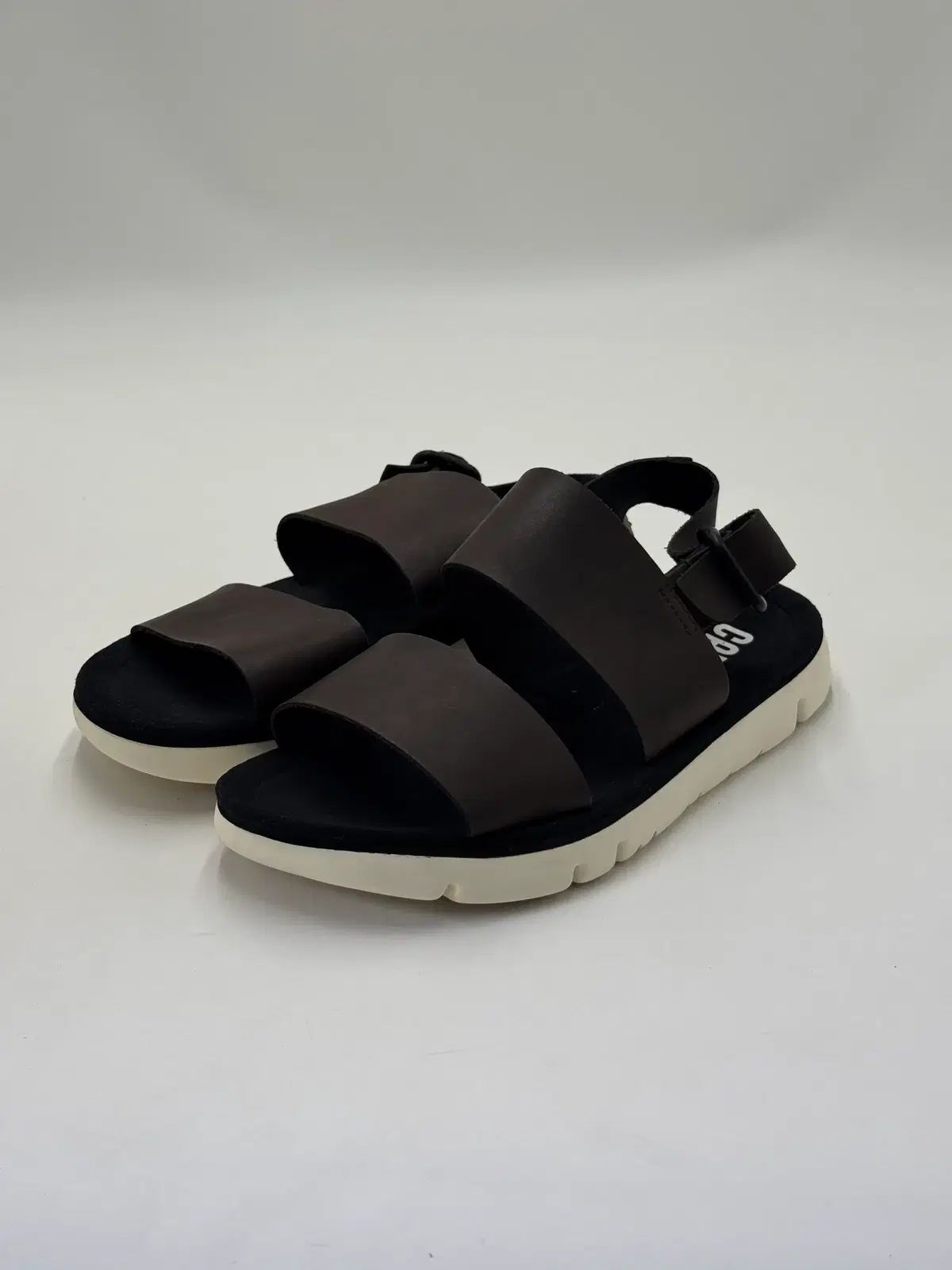 40 (255) カンペール Camper オルガ