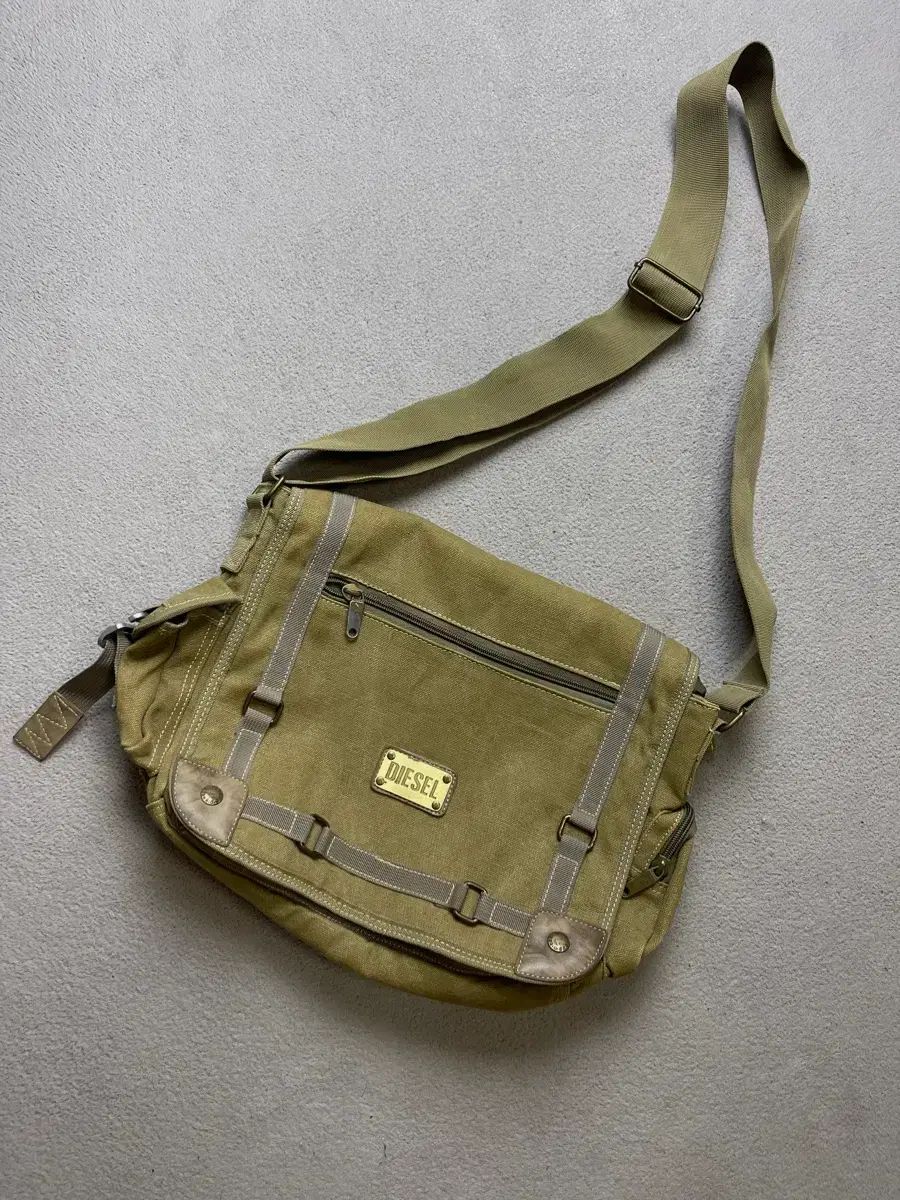 DIESEL ディーゼル 90's カーゴ クロスバック