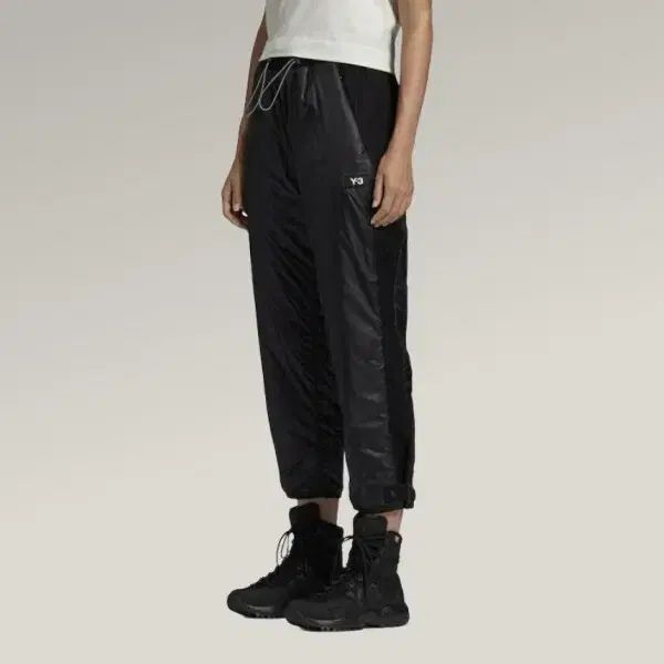 Y-3 YOHJI YAMAMOTO ヨウジヤマモト パデッド ブラック クロップドパンツ XS/S