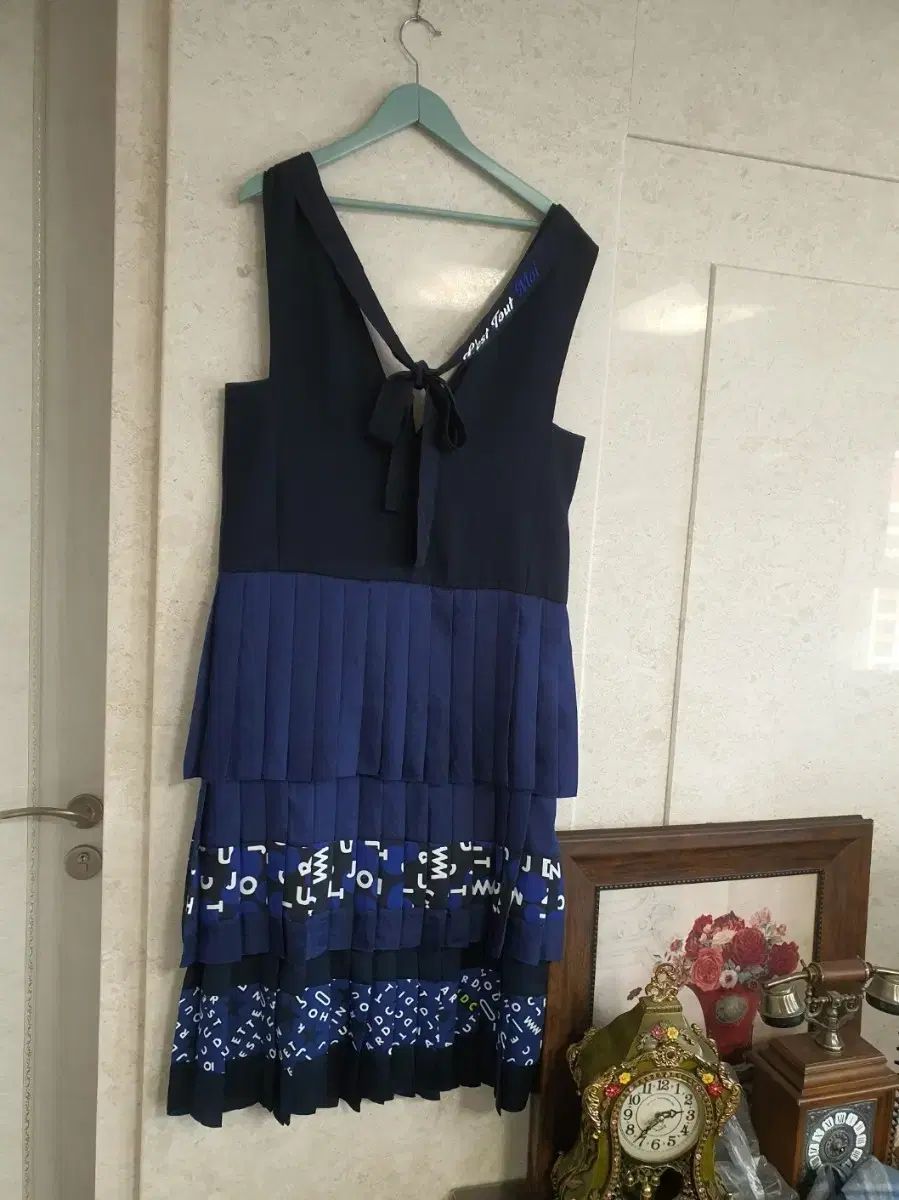 LUCKY CHOUETTE ラッキーシュエトゥ プリーツ ロング丈ワンピース