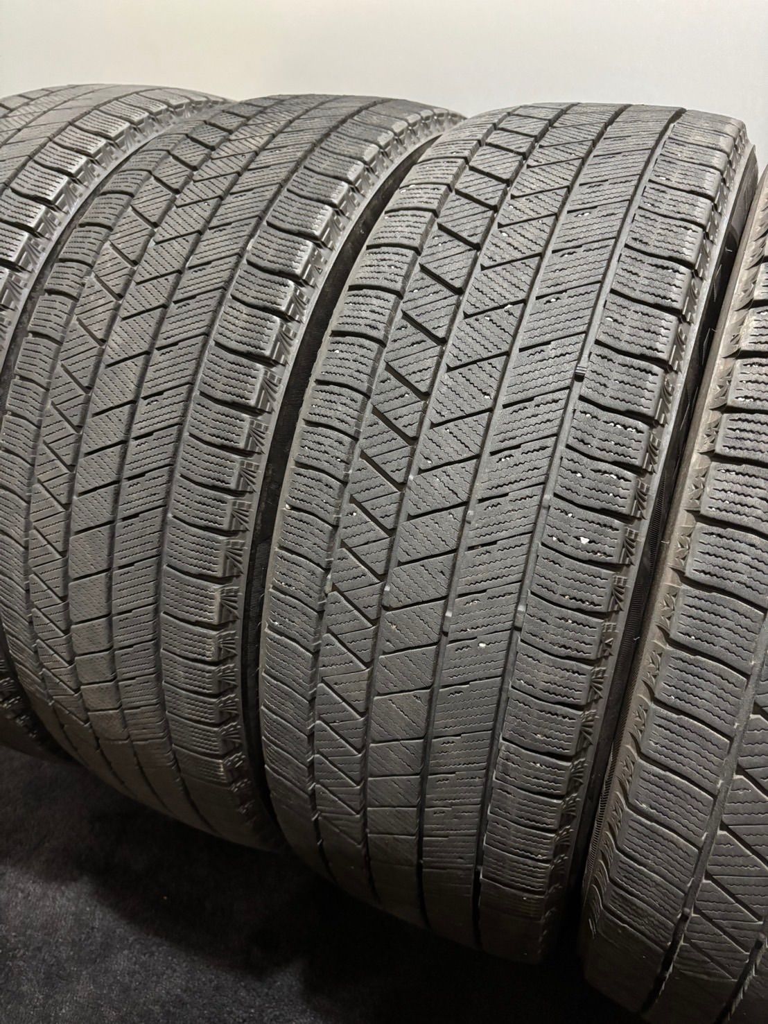★195/50R19 BRIDGESTONE/VRX3 22年製 スタッドレス 4本 ブリヂストン ブリザック 60 プリウス (南7-M650)