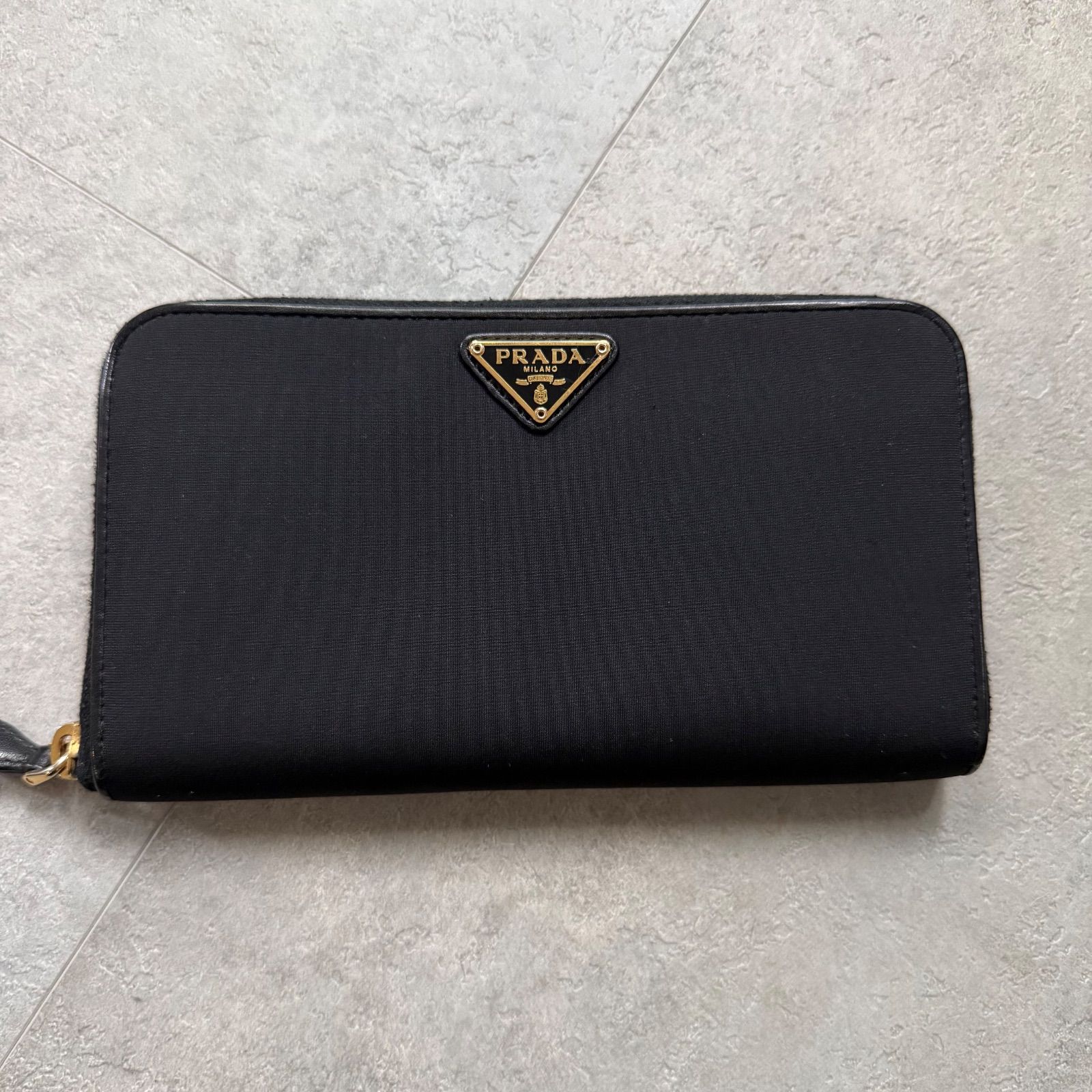 【良品】PRADA プラダ ナイロン 長財布 ジップ ジッピー PRADA プラダ レザー×ナイロン ジッピーウォレット トライアングルロゴ