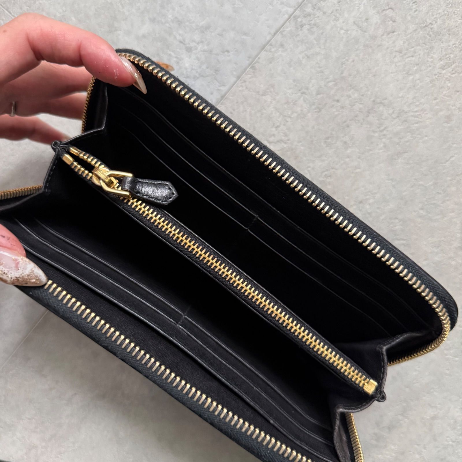 【良品】PRADA プラダ ナイロン 長財布 ジップ ジッピー PRADA プラダ レザー×ナイロン ジッピーウォレット トライアングルロゴ