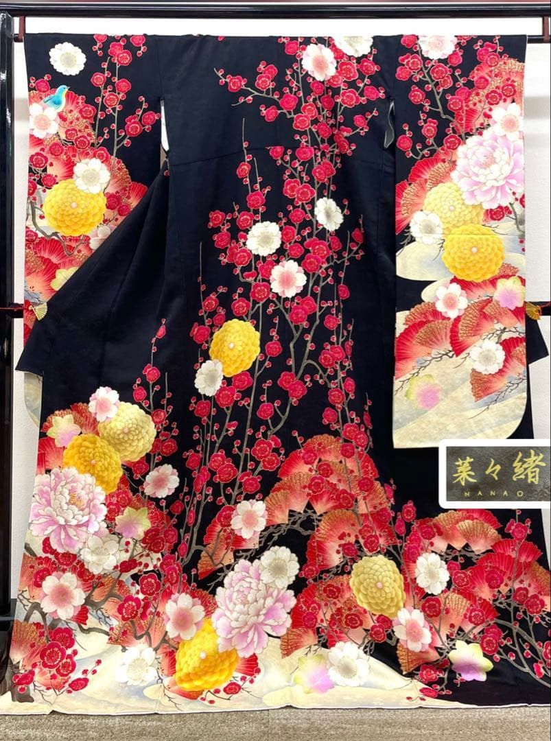 モデル振袖 菜々緒 刺繍 金彩 牡丹 桜 梅 扇子 身丈174cm MO3842 