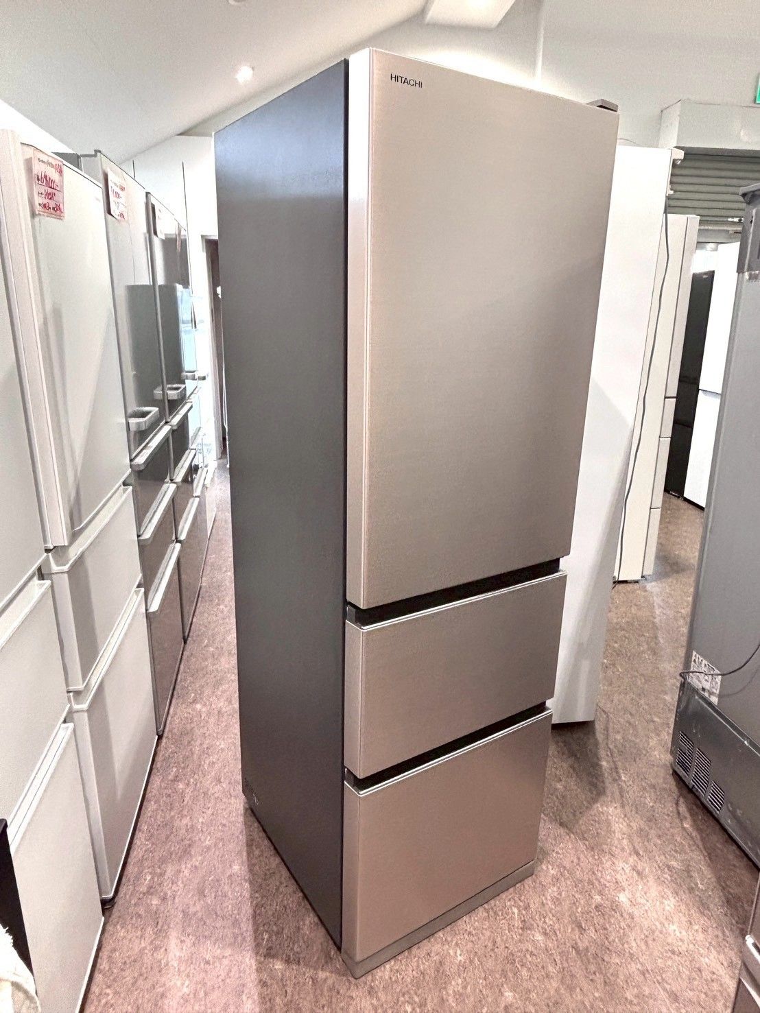 大阪・尼崎配送設置無料★3か月保障★日立★R-V32KV(N)★IR-1779 大阪・尼崎配送設置無料☆3か月保障付き☆冷蔵庫☆日立☆3ドア☆2020年