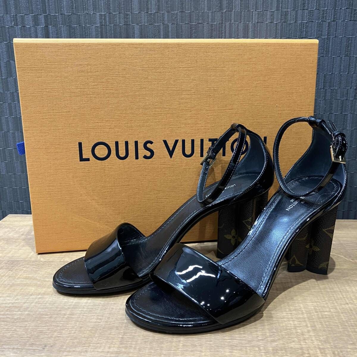 LOUIS VUITTON／モノグラムシルエットラインサンダル／37／フラワーヒール／ルイヴィトン