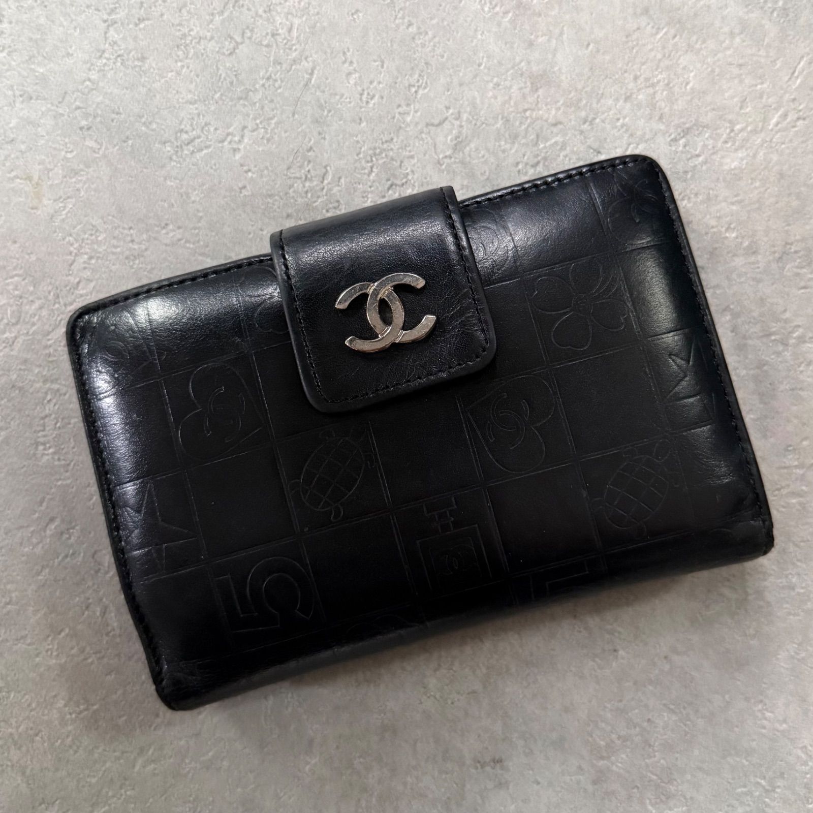 CHANEL シャネル アイコンライン がま口財布 二つ折り ココマーク レザー ブラック シルバー金具 16,800円