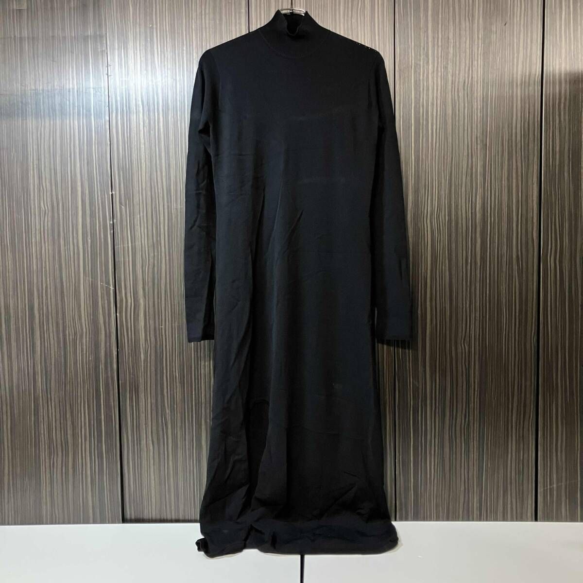 24SS ISSEY MIYAKE 長袖ワンピース MELLOW STRECH サイズ2 ブラック IM41KH770 イッセイミヤケ