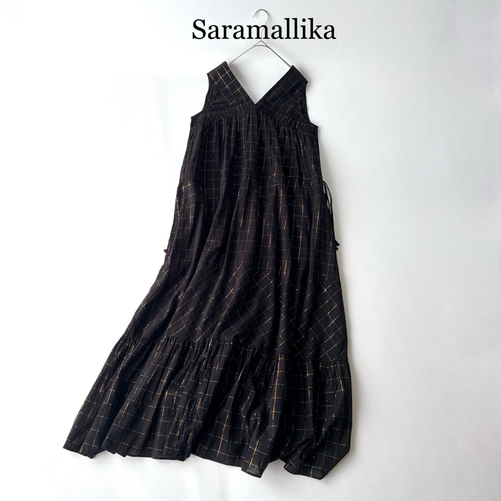 華*様 Sara mallika コットンロングワンピース　ブラック　新品未使用 タグ付✨【SARA MALLIKA / サラマリカ】 SLOBE IENA COTTON LUREX