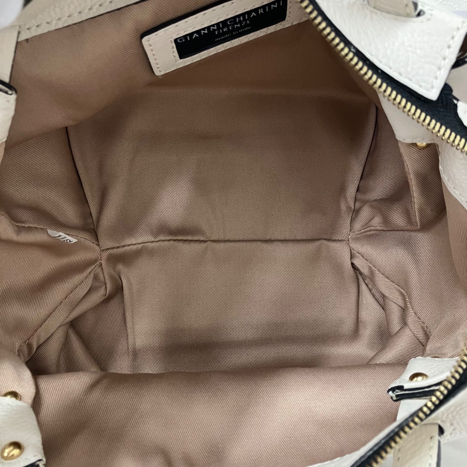 3886 【美品】 GIANNI CHIARINI ジャンニキャリーニ ジャンニキアリー
