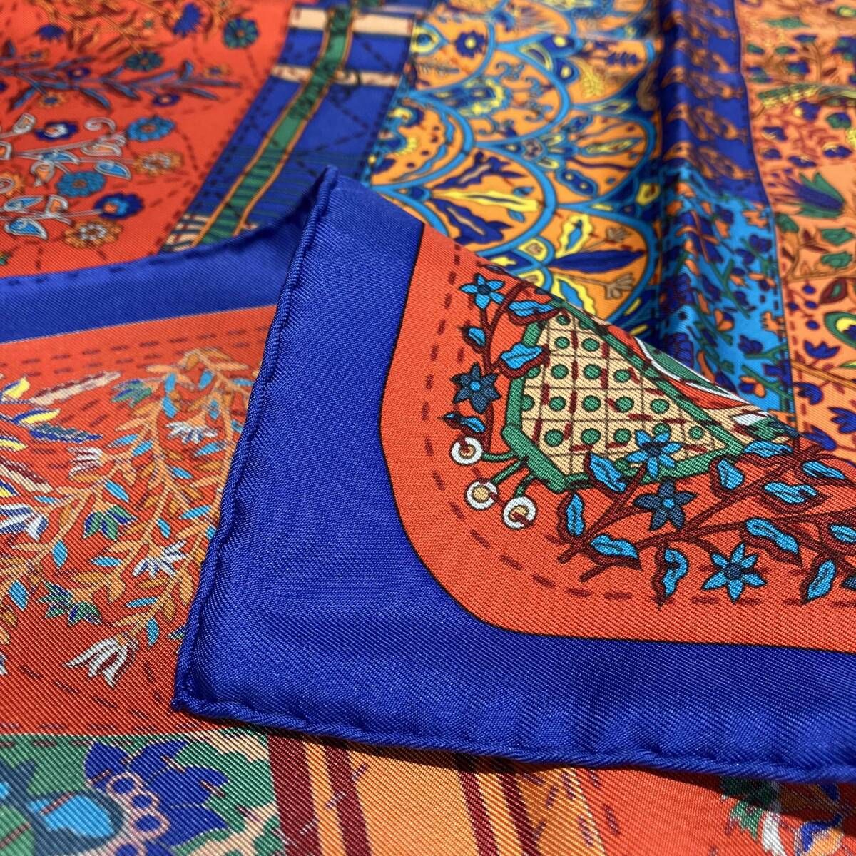 HERMES／カレ90／Pique Fleuri de Provence／プロヴァンスの花刺繍