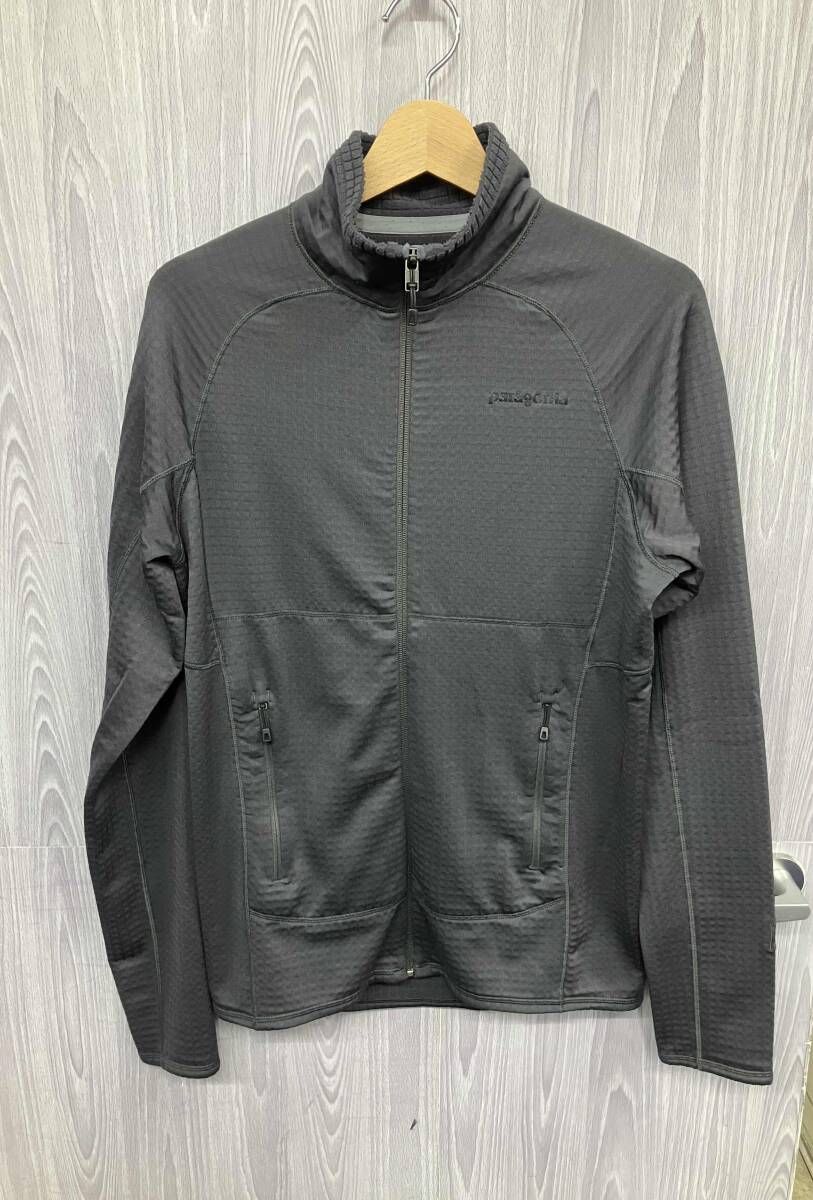 Patagonia /パタゴニア ブルゾン グレー サイズS 40128FA15/R1フルジップジャケット