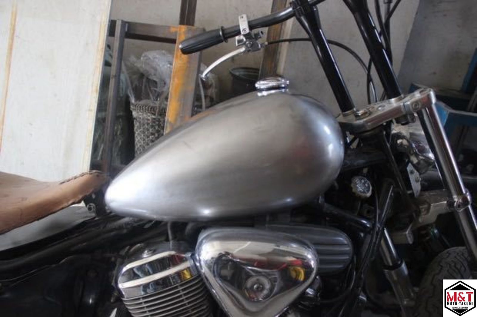 スティードVLS 純正タンク加工ワンオフ　エグリ 美品 T-61 16L ホンダ スティード HONDA STEED 400 VLX VLS VLC エッグ
