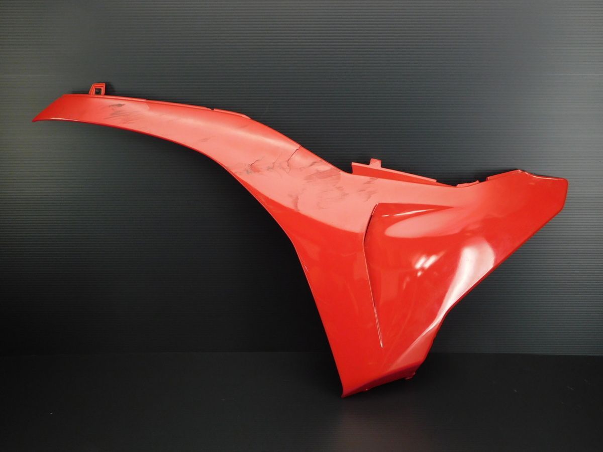 送料0円 ドゥカティ SS937S スーパースポーツS 純正 アンダー ロア サイドカバー カウル 左 48018851B LEFT LOWER FAIRING RED 赤レッド @e5275L21