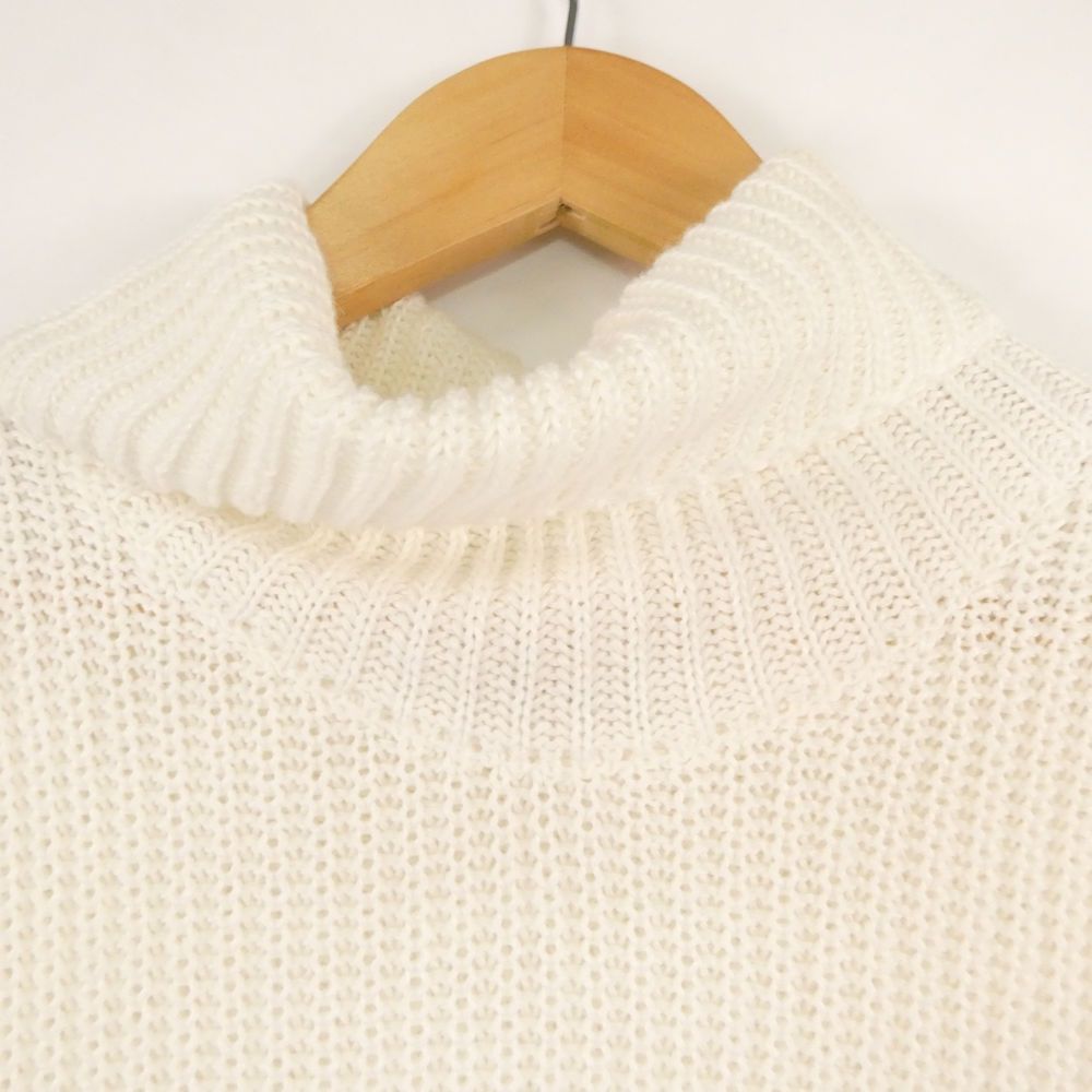 美品 Cruciani クルチアーニ ベスト 38 S～Mサイズ相当 リネン100