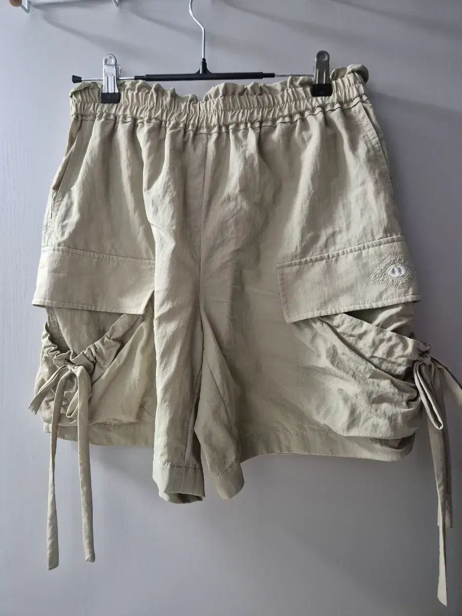 LUCKY CHOUETTE ラッキーシュエトゥ ベージュリボンハーフパンツ