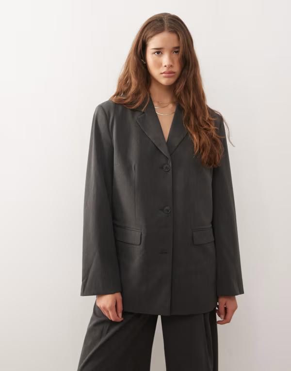 ウィークデイ レディース アウター ジャケット・ブルゾン ブレザー Weekday oversized blazer in dark gray melange part of a set Gray m 15,251円