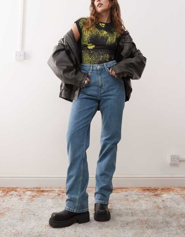 ウィークデイ レディース ボトムス デニムパンツ ストレート ジーンズ Weekday Rowe extra high rise straight leg jeans 2000 blue ブルー