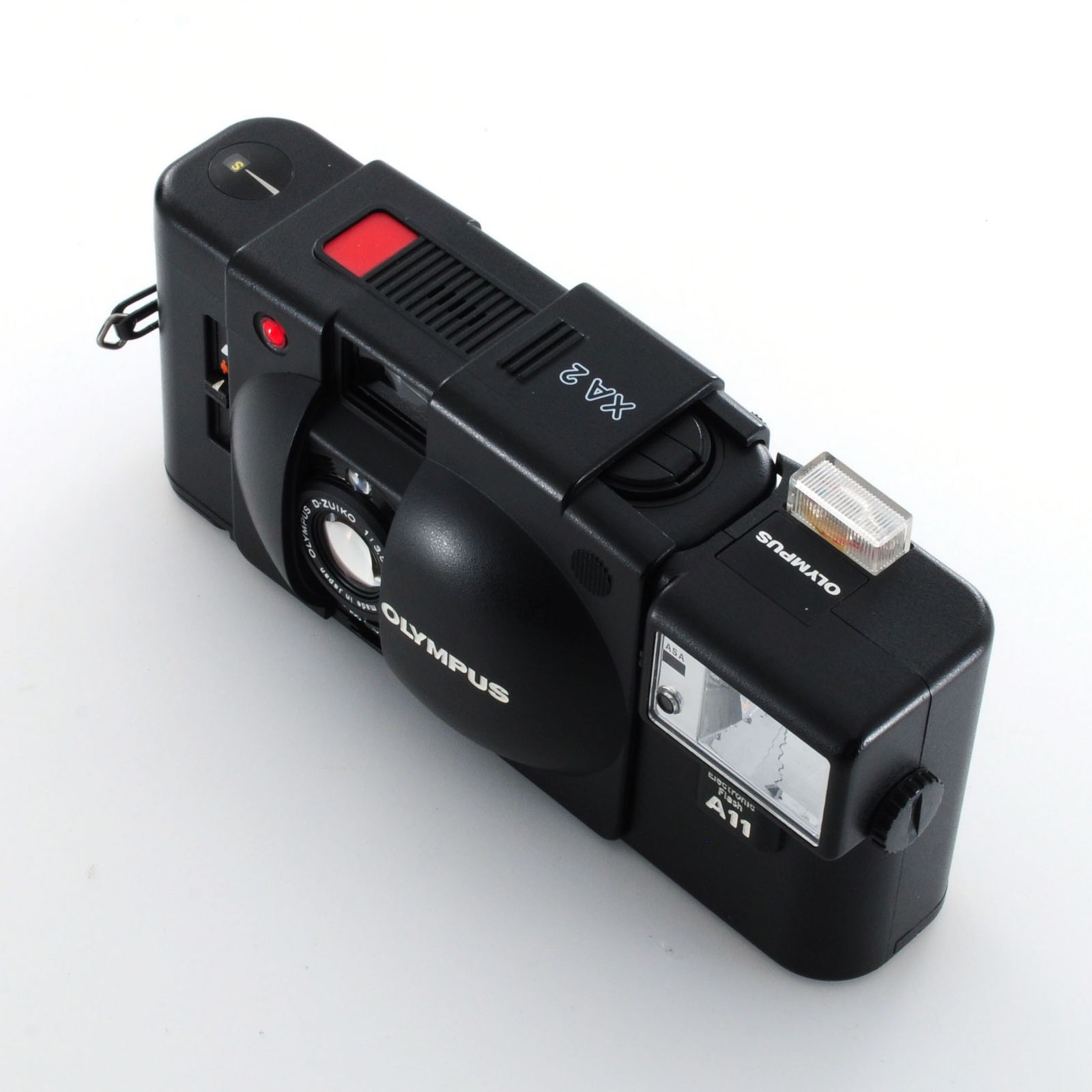 オリンパス】Olympus XA2 + A11 フラッシュユニット ハーフサイズAF