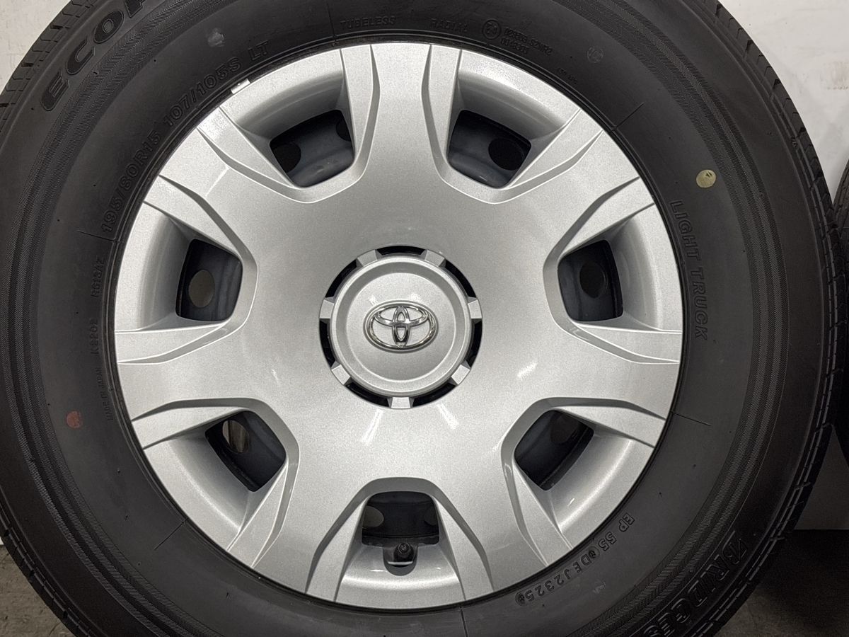 2025年製 新車外し品】トヨタ 200 ハイエース 純正 15in 6J +35 PCD139