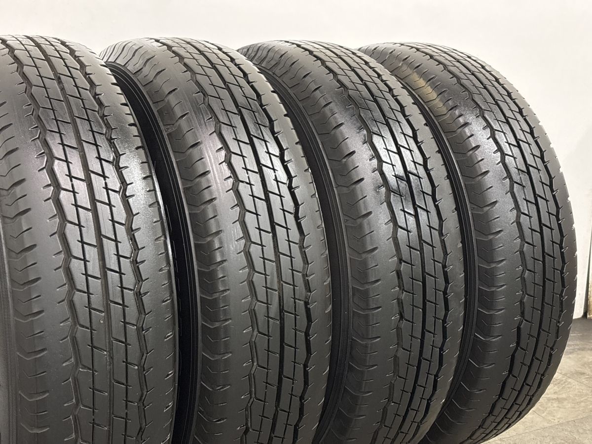 美品】トヨタ 200 ハイエース 純正 15in 6J +35 PCD139.7 ダンロップ