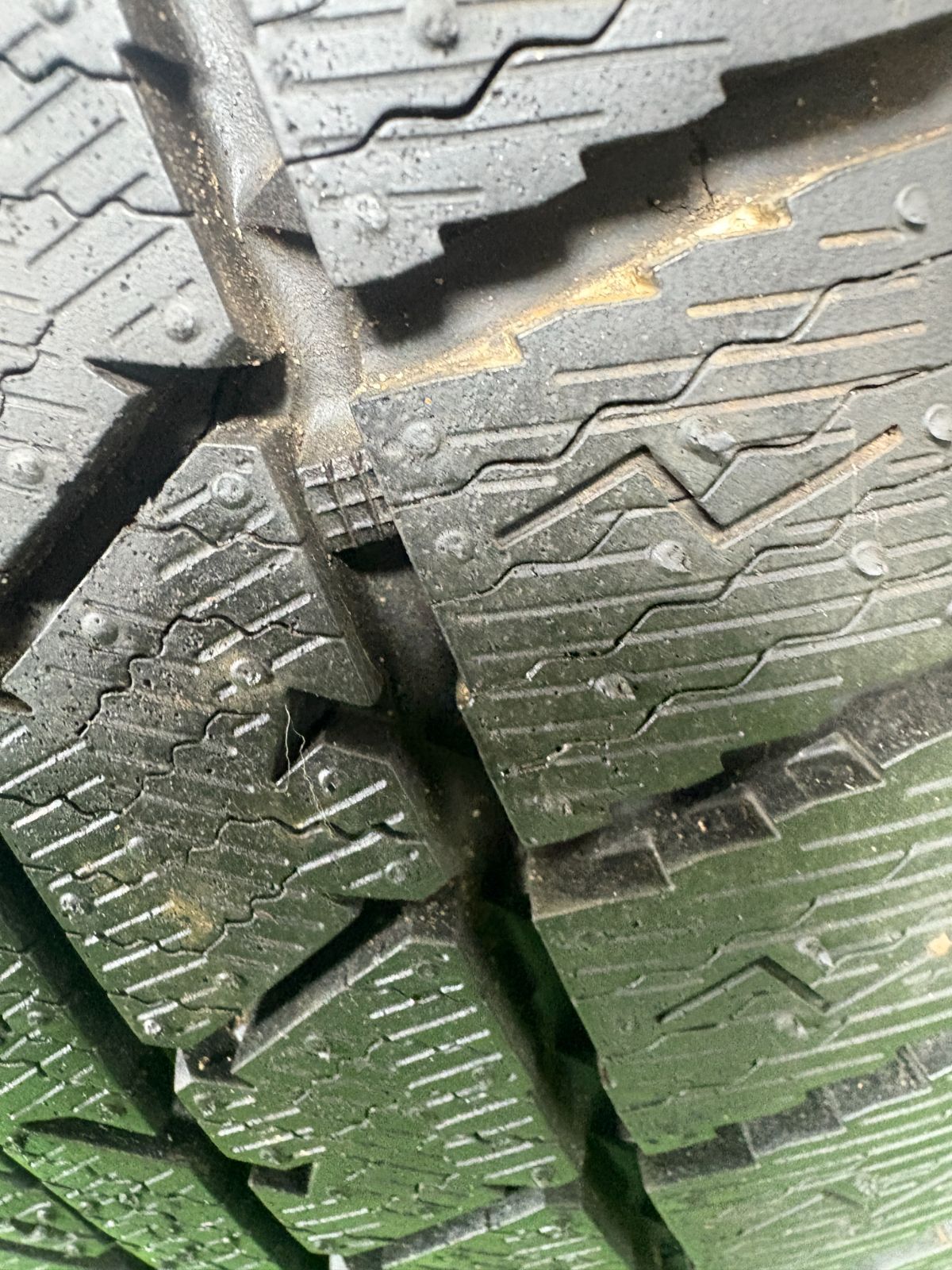送料無料☆165/65R14 トーヨー GIZ3 2024年製 4本 冬 タイヤ