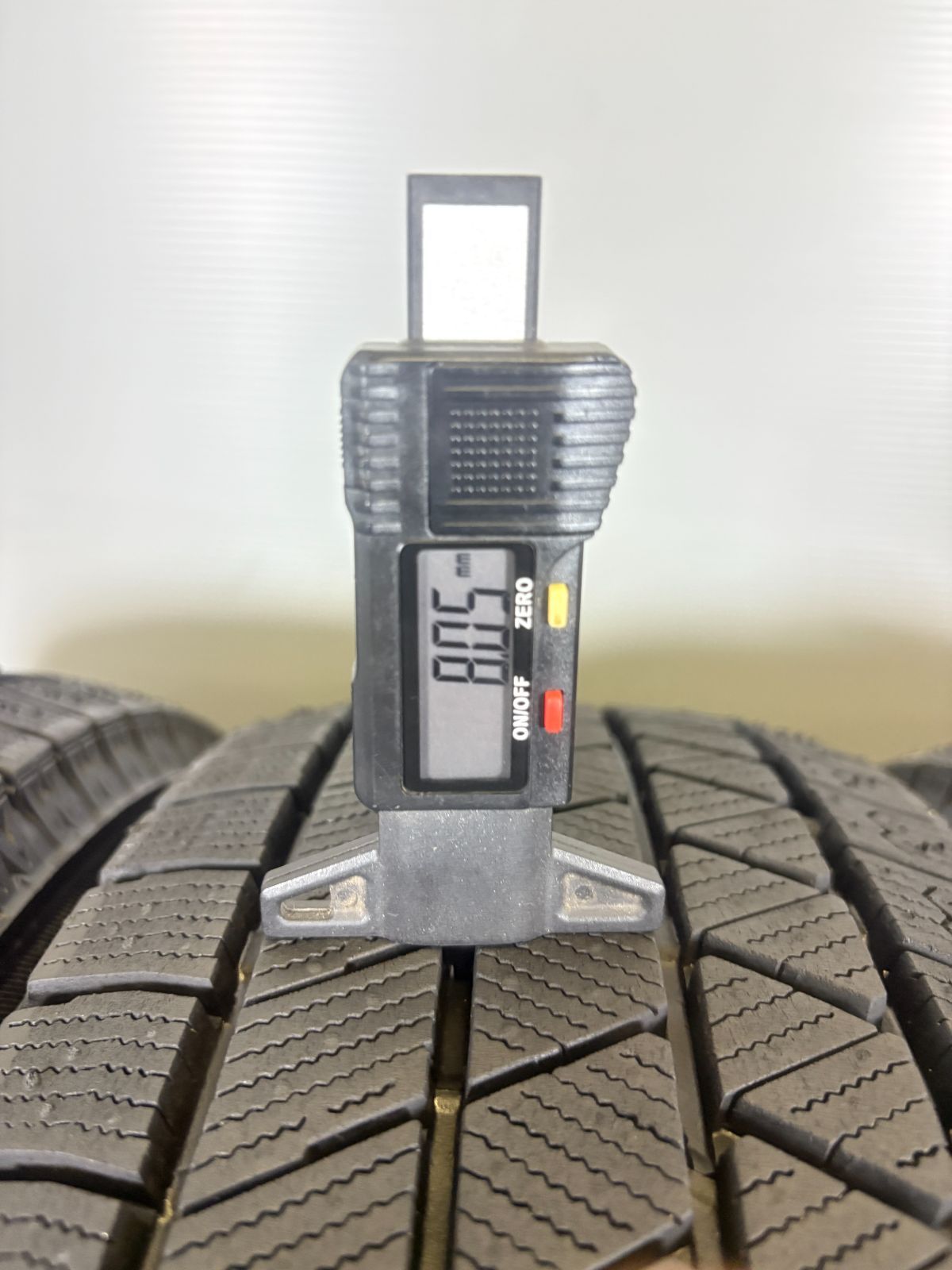 送料無料☆195/65R15 ブリヂストン VRX3 2023年製 4本 冬 タイヤ