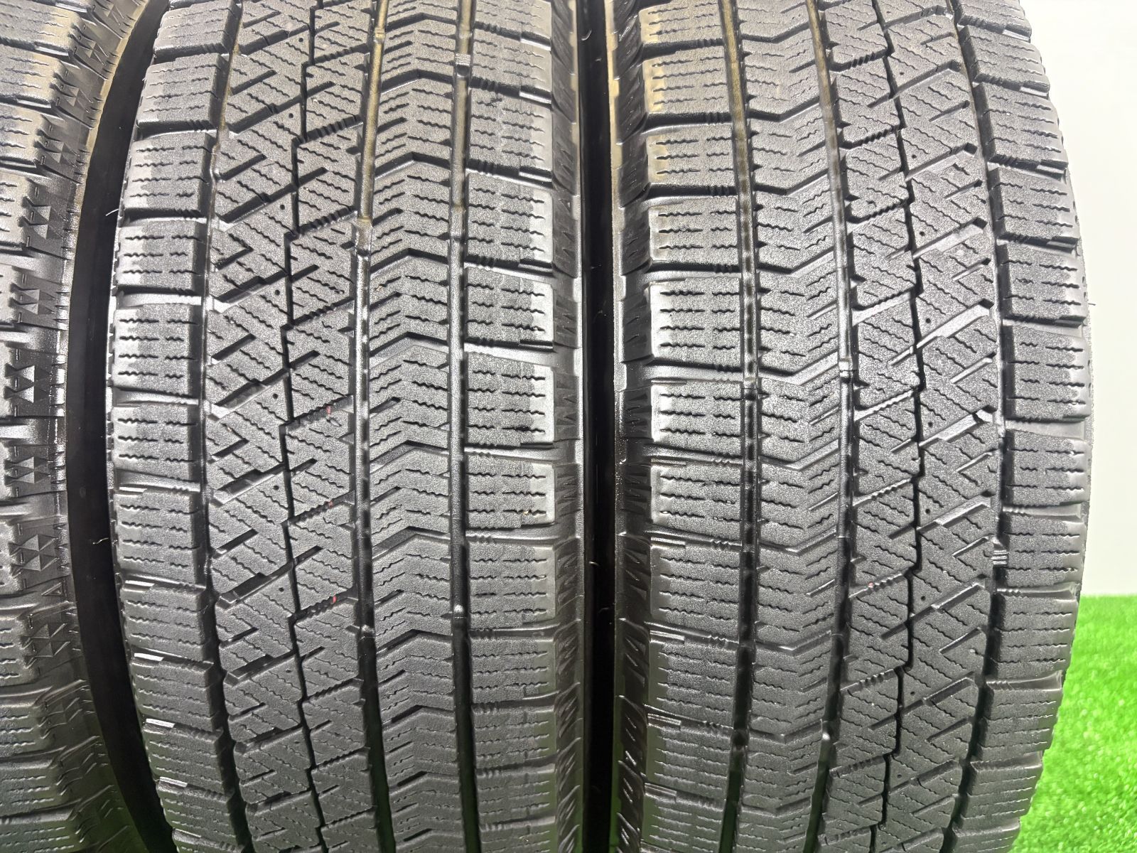 送料無料☆155/65R14 ブリヂストン VRX2 2021年製 4本 冬 タイヤ 送料無料☆155/65R14 ブリヂストン VRX2 2021年製 4本 冬 タイヤ