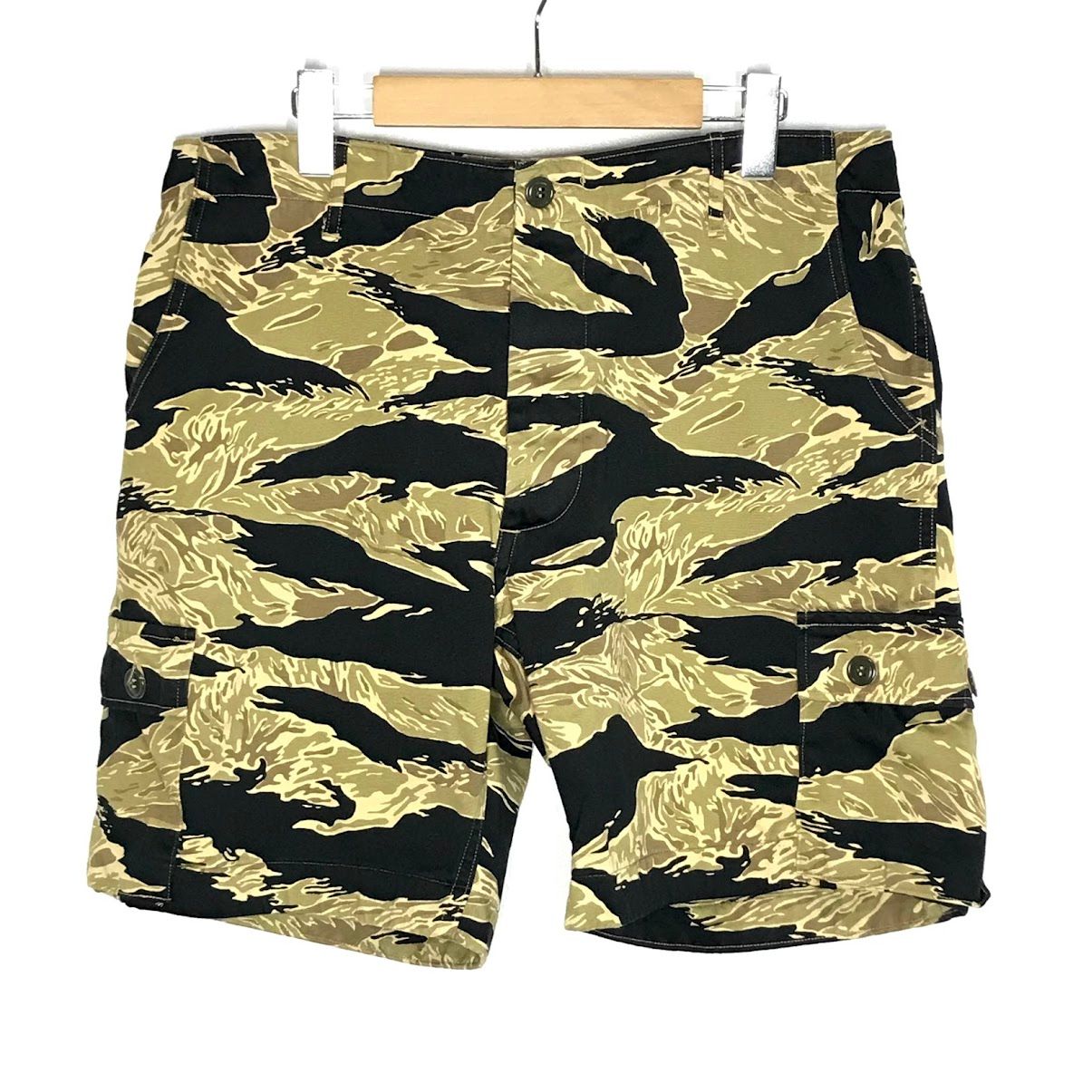 【倉吉店】 中古 Buzz Rickson's | バズリクソンズ ショートパンツ GOLD TIGER PATTERNS SHORTS ハーフパンツ BR51904 カモ サイズ：XL 【107】