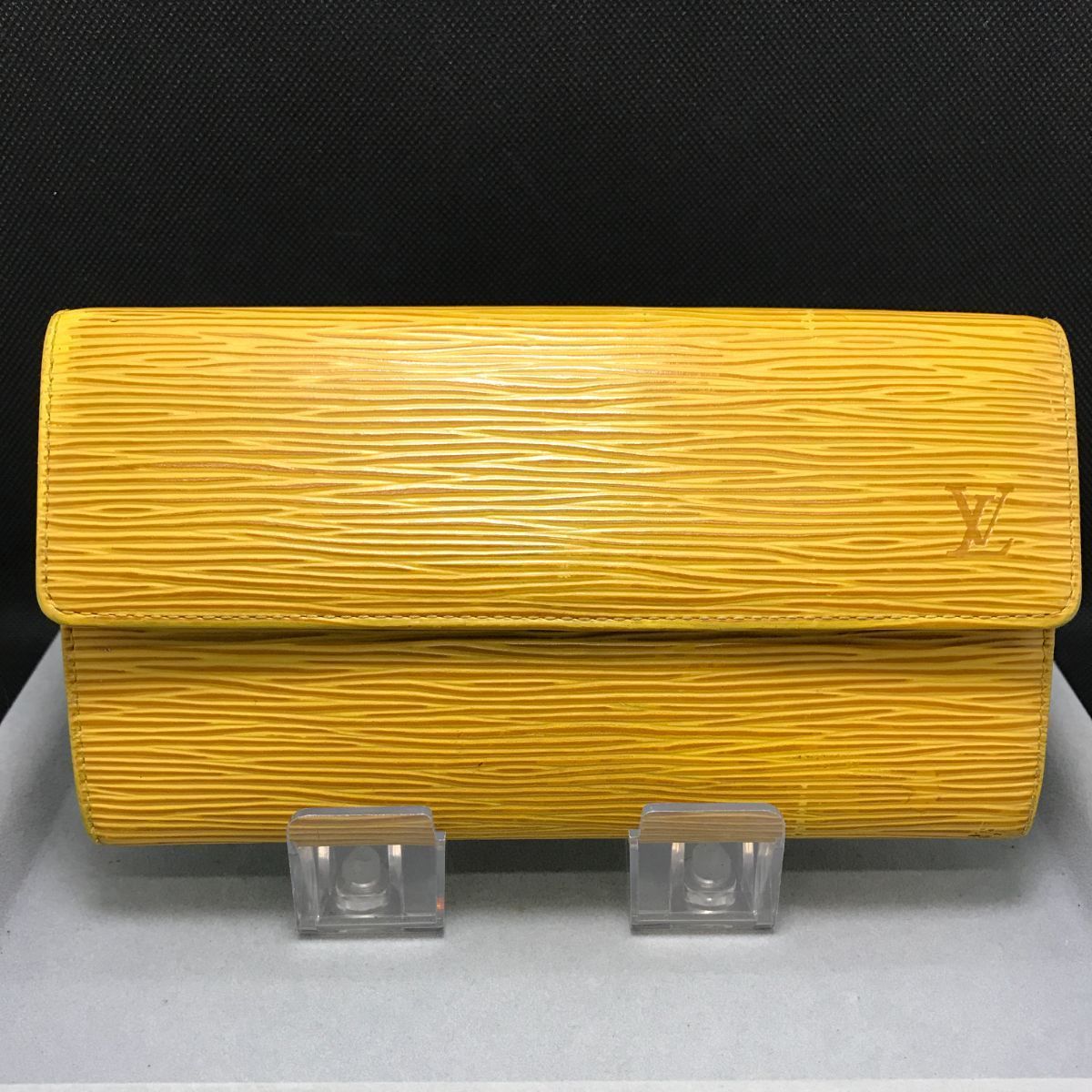 Louis Vuitton ルイヴィトン 長財布 エピ イエロー系 2347 - メルカリ
