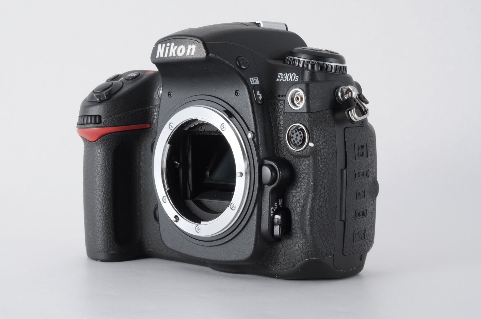 美品 Nikon D300s デジタル一眼レフカメラ バッテリー、充電器付き Nikon D300s デジタル一眼レフ 美品 バッテリー・充電器付 - メルカリ