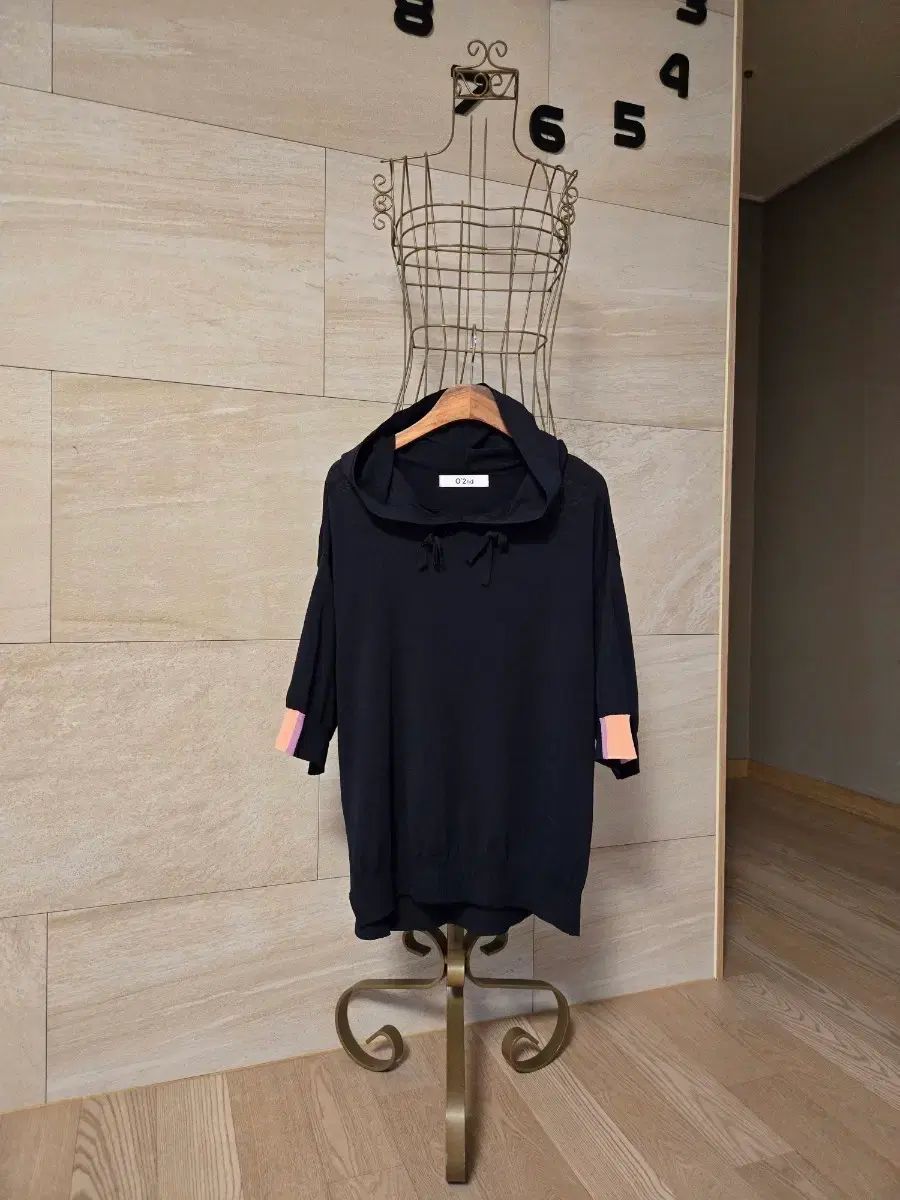 85 オッズセカンド レディース WHO フード ニット Tシャツ