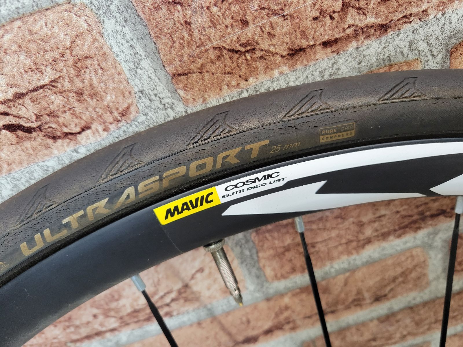 □ MAVIC COSMIC ELITE DISC UST 622×17c マビック コスミック UST