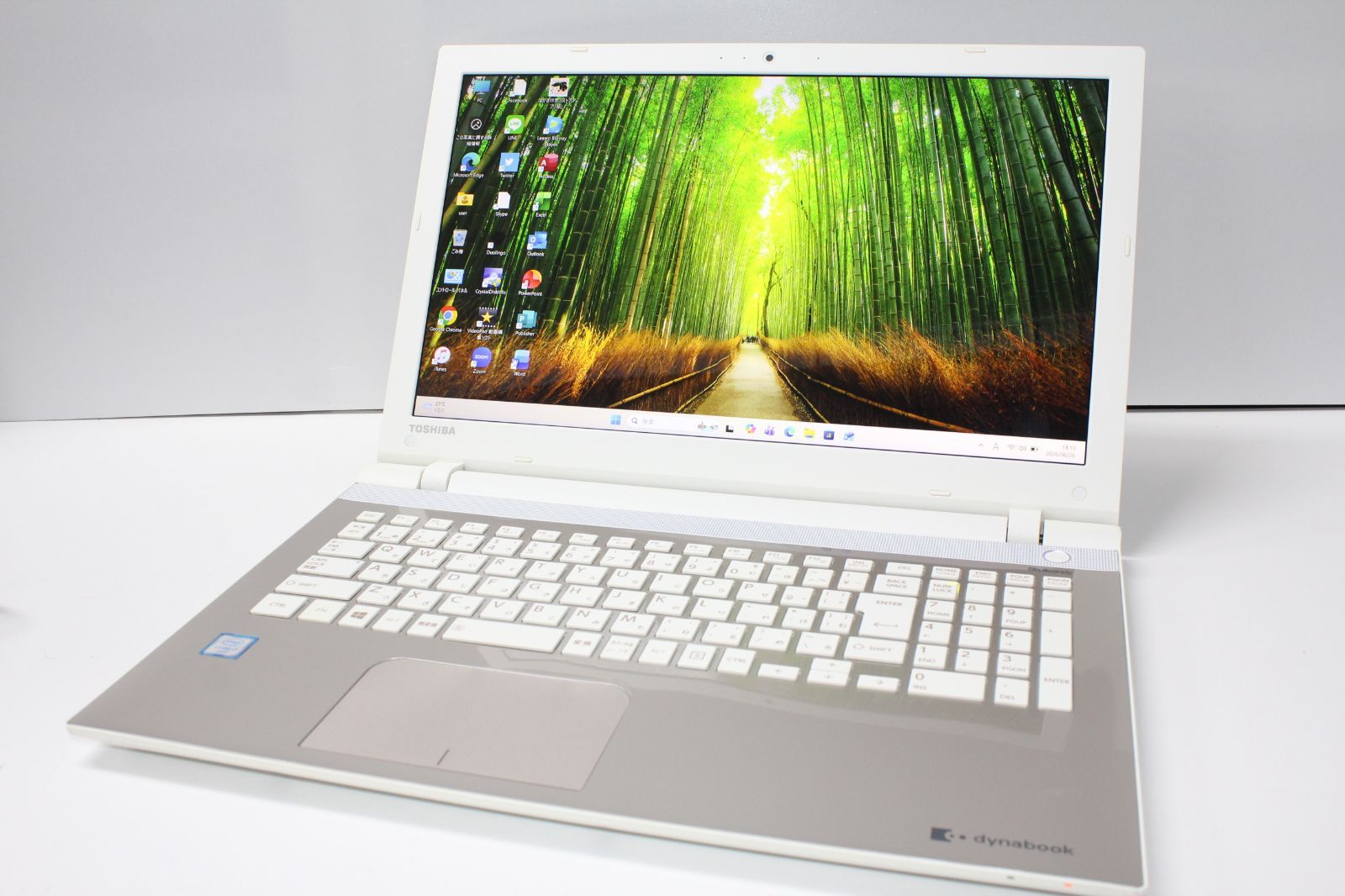 中古ノートPC】東芝〈dynabook T75/UG〉第6世代Core i7/SSD512GB